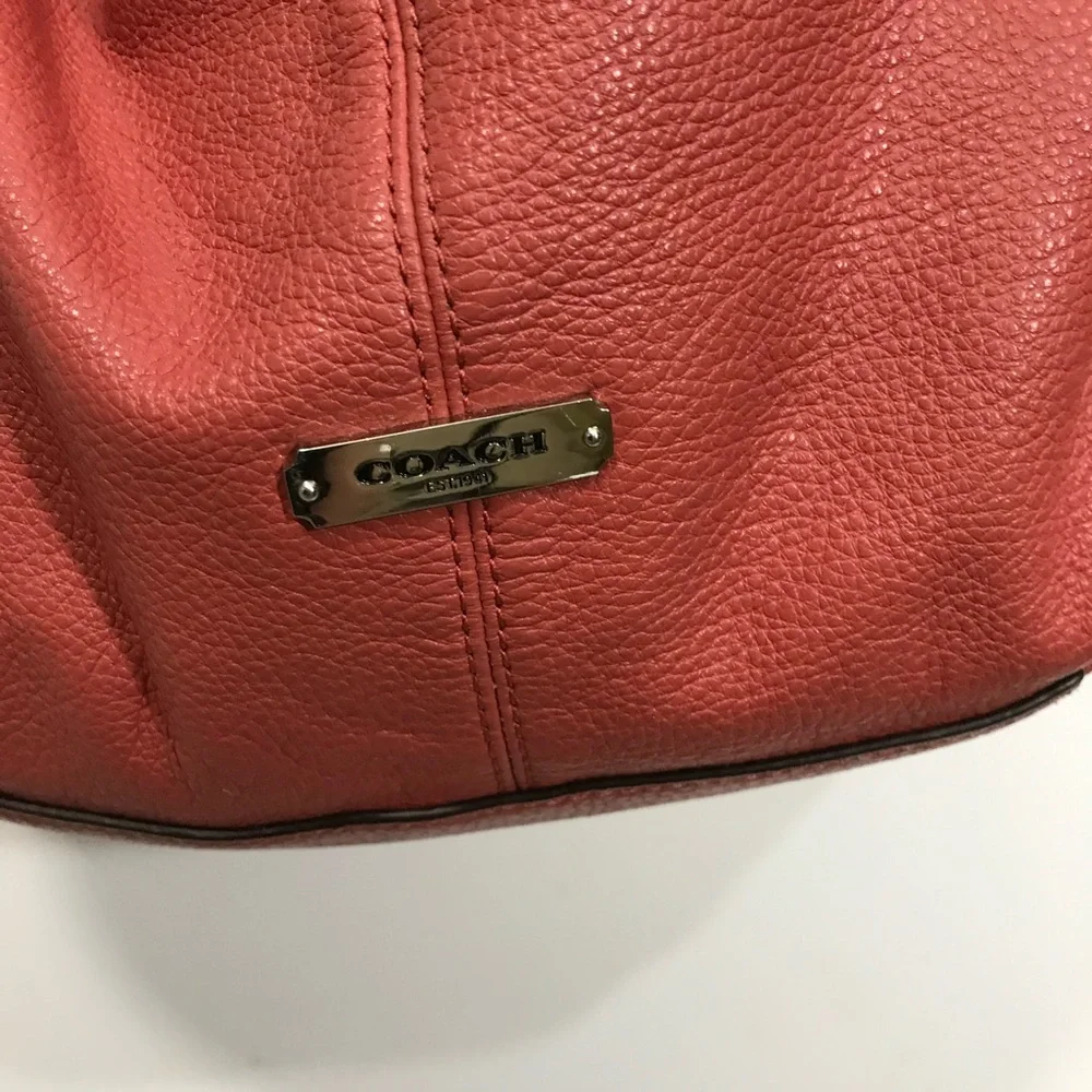 Coach Avery Hobo Coral Pebbled Leather Large Shoulder Bag EUC